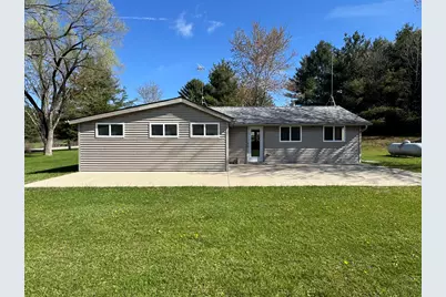 N4214  Dodge Rd, Manchester, WI 54615 - Photo 1