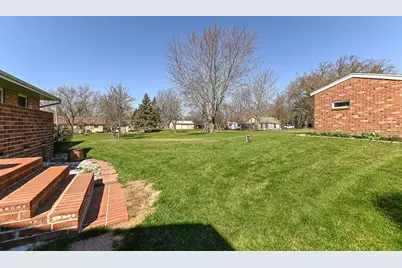 25922 W Loomis Rd, Racine, WI 53185 - Photo 47