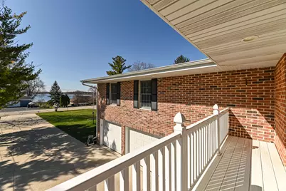25922 W Loomis Rd, Racine, WI 53185 - Photo 15