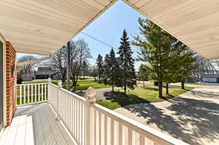 25922 W Loomis Rd, Racine, WI 53185 - Photo 17