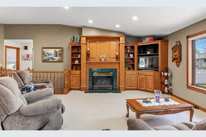 489  Braatz Dr, Kewaskum, WI 53040 - Photo 7
