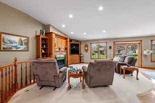 489 Braatz Dr, Kewaskum, WI 53040 - Photo 5