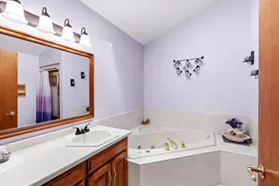 489 Braatz Dr, Kewaskum, WI 53040 - Photo 19