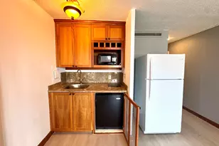 1409 N Prospect Ave, Milwaukee, WI 53202 - Photo 3