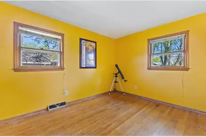 524 E Forest Hill Ave, Oak Creek, WI 53154 - Photo 17