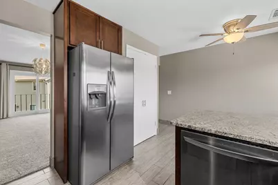 1521  Windsor Way #8, Racine, WI 53406 - Photo 7