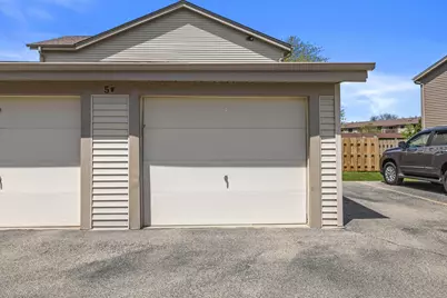 1521  Windsor Way #8, Racine, WI 53406 - Photo 31