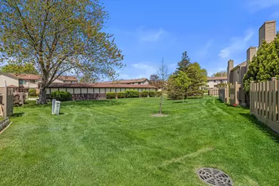 1521  Windsor Way #8, Racine, WI 53406 - Photo 33