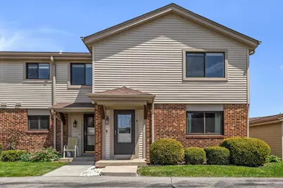 1521  Windsor Way #8, Racine, WI 53406 - Photo 1