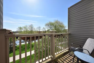 W206N16618  Blackberry Cir #2327, Jackson, WI 53037 - Photo 3