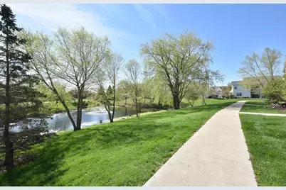 W206N16618  Blackberry Cir #2327, Jackson, WI 53037 - Photo 31