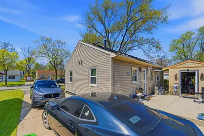 5360 N 50th St, Milwaukee, WI 53218 - Photo 11