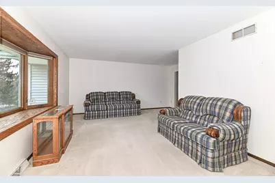 503  Paul St, Racine, WI 53105 - Photo 3