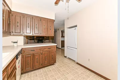 503  Paul St, Racine, WI 53105 - Photo 11