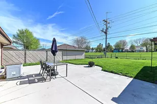 5416 S Elaine Ave, Cudahy, WI 53110 - Photo 33
