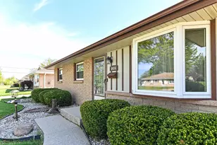 5416 S Elaine Ave, Cudahy, WI 53110 - Photo 7