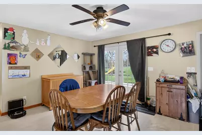 823  Tyler Rd, Howards Grove, WI 53083 - Photo 5