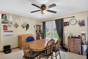 823 Tyler Rd, Howards Grove, WI 53083 - Photo 5