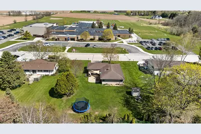 823  Tyler Rd, Howards Grove, WI 53083 - Photo 25