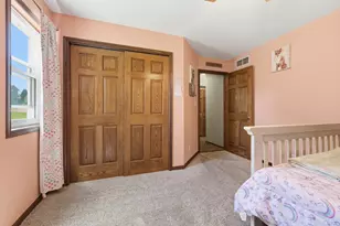 1140 Ellys Way, Slinger, WI 53086 - Photo 23