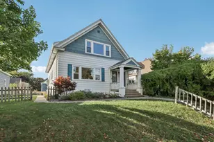 4533 N Bartlett Ave, Shorewood, WI 53211 - Photo 1