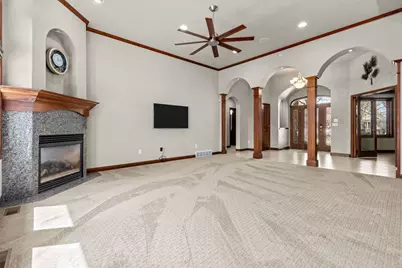 849  Whisper Falls Ln, Menasha, WI 54952 - Photo 9