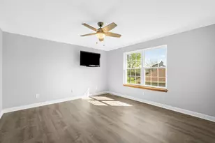 W143N9776 Ridgewood Ln, Germantown, WI 53022 - Photo 17