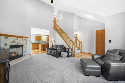 W143N9776  Ridgewood Ln, Germantown, WI 53022 - Photo 5