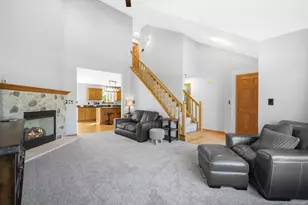 W143N9776 Ridgewood Ln, Germantown, WI 53022 - Photo 5