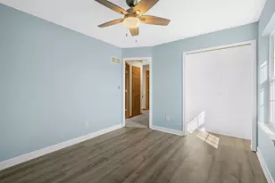 W143N9776 Ridgewood Ln, Germantown, WI 53022 - Photo 23