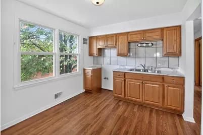 10117 W Cleveland Ave #10119, West Allis, WI 53227 - Photo 11