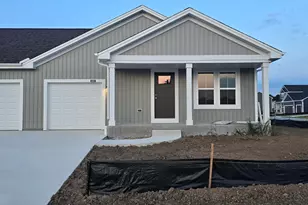 636 Harvest Ln, Hartford, WI 53027 - Photo 1