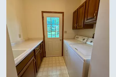 2146  Waverly Ct, Sheboygan, WI 53083 - Photo 23