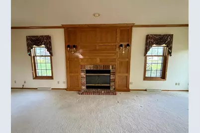 2146  Waverly Ct, Sheboygan, WI 53083 - Photo 11