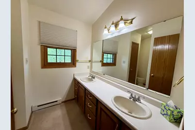 2146  Waverly Ct, Sheboygan, WI 53083 - Photo 29