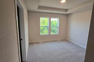 W219N16225 Primrose Ct, Jackson, WI 53037 - Photo 7