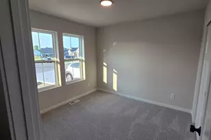 W219N16225 Primrose Ct, Jackson, WI 53037 - Photo 11