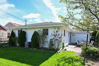 6469 N Garden Grove Ln, Glendale, WI 53209 - Photo 33