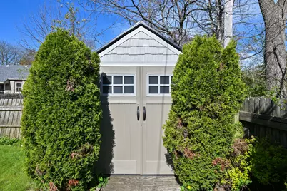 6469 N Garden Grove Ln, Glendale, WI 53209 - Photo 31