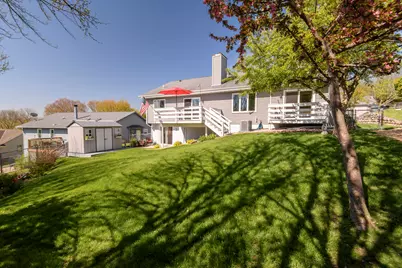 1801  Erin Ln, Waukesha, WI 53188 - Photo 47