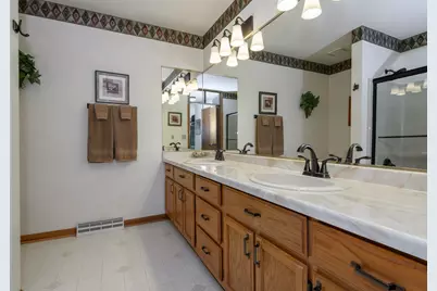 1801  Erin Ln, Waukesha, WI 53188 - Photo 21