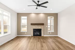 2264 Ravenswood Rd, Burlington, WI 53105 - Photo 9