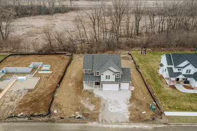 2264  Ravenswood Rd, Burlington, WI 53105 - Photo 3