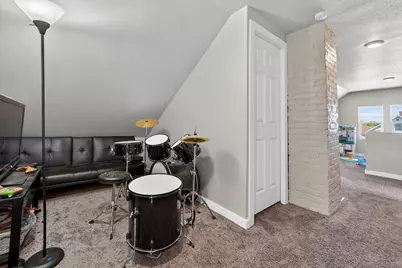 1238  Romayne Ave, Racine, WI 53402 - Photo 15