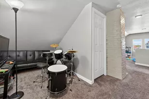 1238 Romayne Ave, Racine, WI 53402 - Photo 15