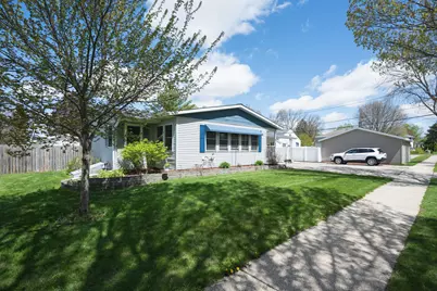 403 W Washington St, Delavan, WI 53115 - Photo 3