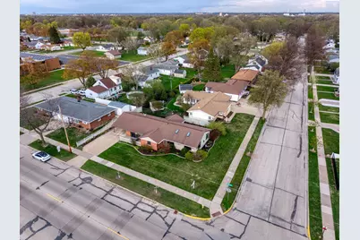 1735 S Oneida St, Green Bay, WI 54304 - Photo 45