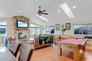 1735 S Oneida St, Green Bay, WI 54304 - Photo 5