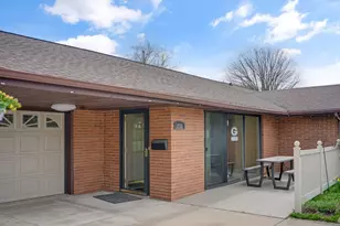 1735 S Oneida St, Green Bay, WI 54304 - Photo 39