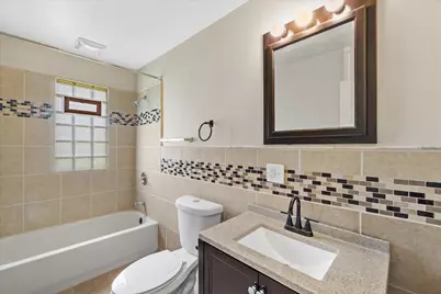 5735 W Thurston Ave, Milwaukee, WI 53218 - Photo 17